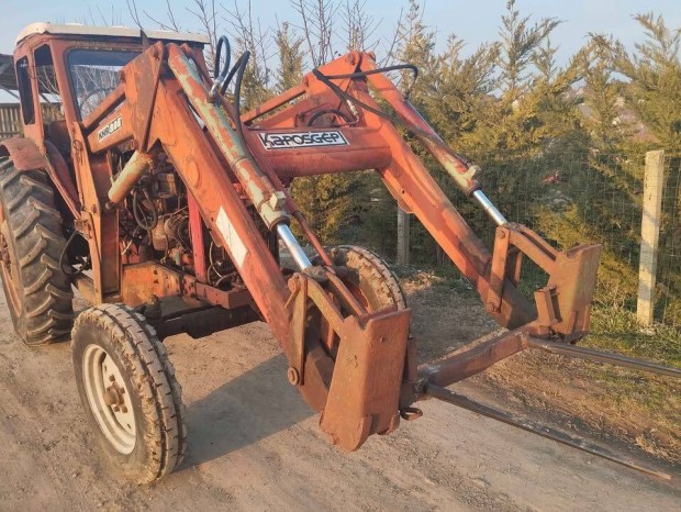 MTZ 50 es Kaposgpes Khr 80 E homlokrakodval elad