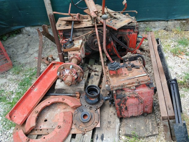 MTZ 50-es váltó, szupportrész eladó