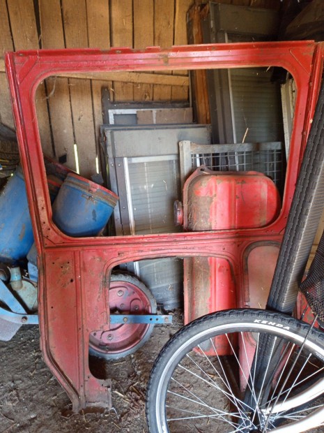 MTZ 50 f�lke homlokfal lemez