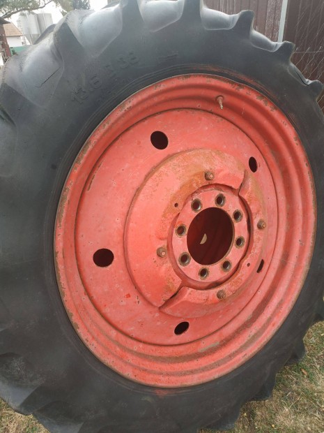 MTZ 50 kerk