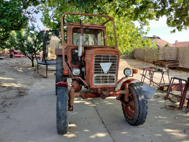 MTZ 50 papirok nlkl,j motorral