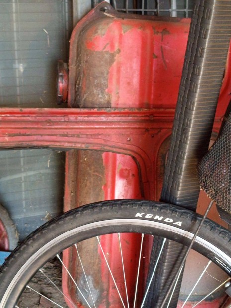 MTZ 50 �zemanyagtank