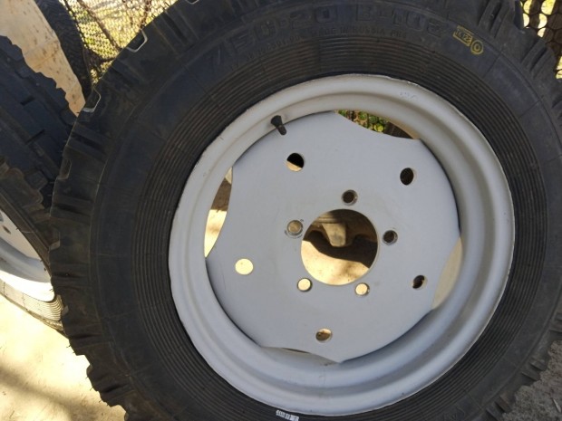 MTZ 50 vagy 80 As komplett j kerekek eladk 