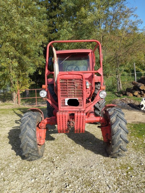 MTZ 52 traktor 80as motorral 