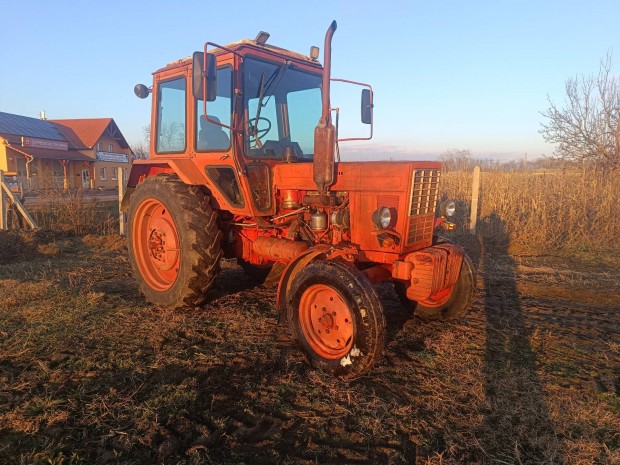 MTZ 550 traktor