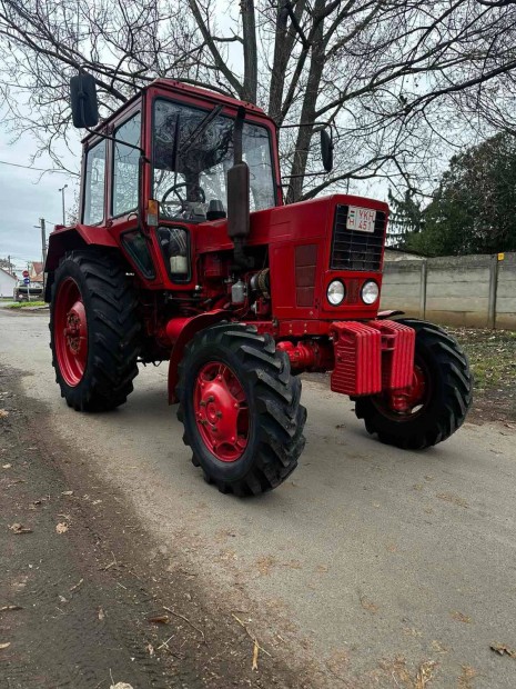 MTZ 552/82 elad�