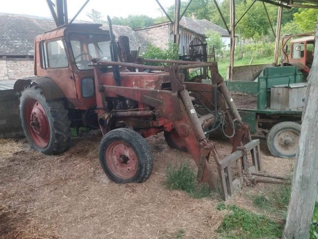 MTZ 80 As homlokrakodval elad