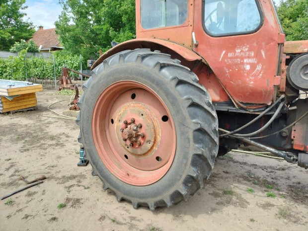 MTZ 80-as hts kerk