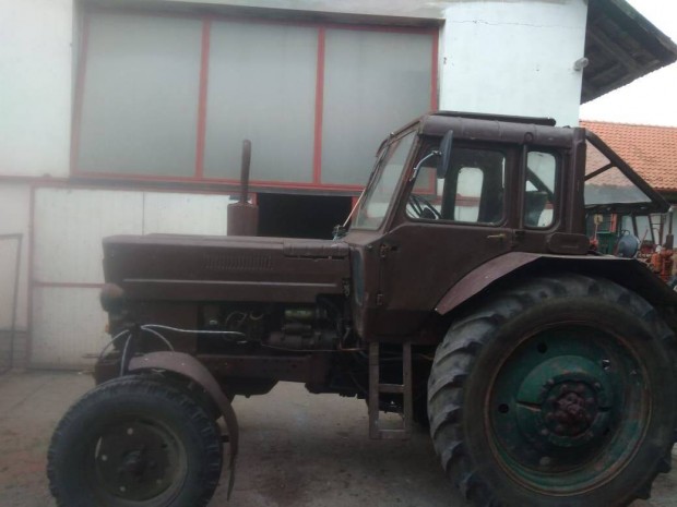 MTZ 80 és 82 traktor kisfülke, és motorháztető