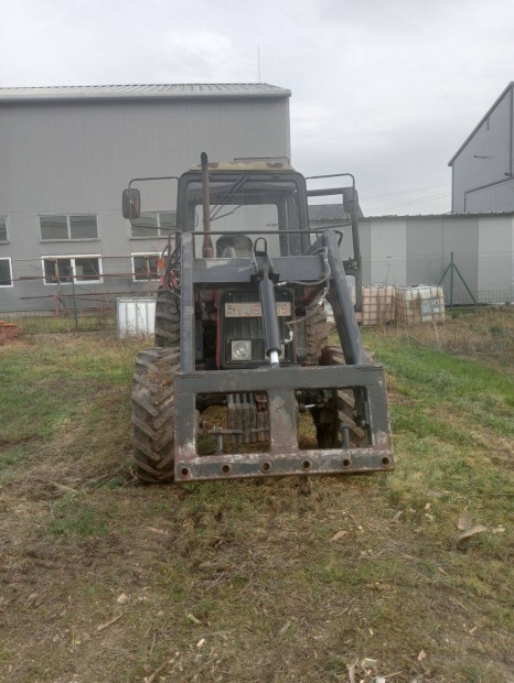 MTZ 80 homlokrakodval elad