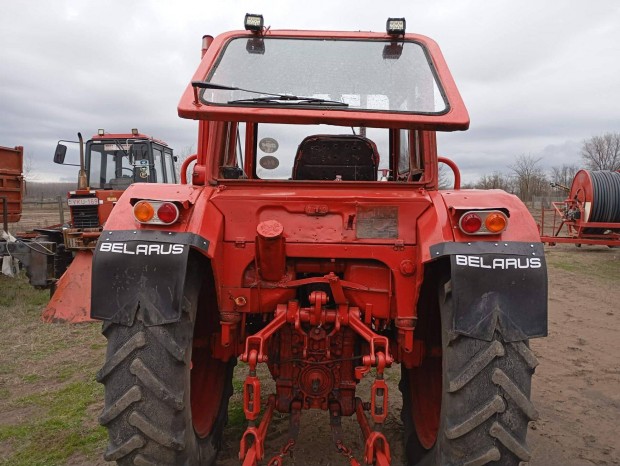 MTZ 80 kisf�lk�s traktor elad�