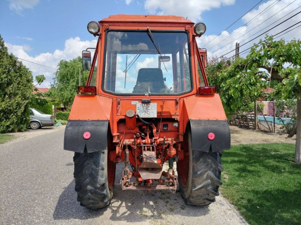 MTZ 80 mszakival