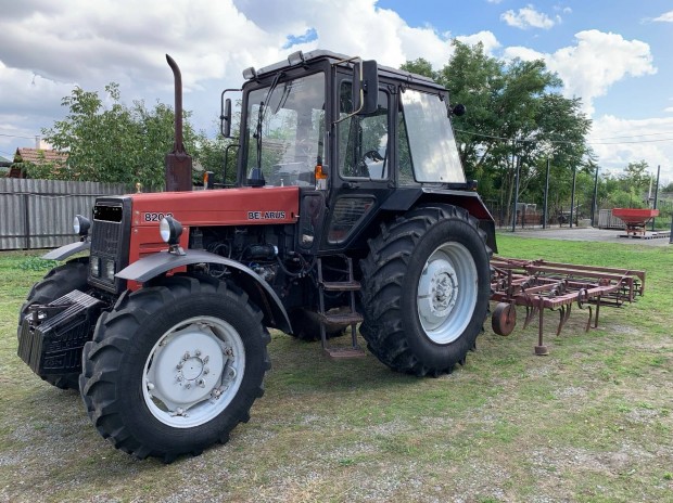 MTZ 820.2 traktor