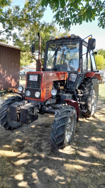 MTZ 820 traktor