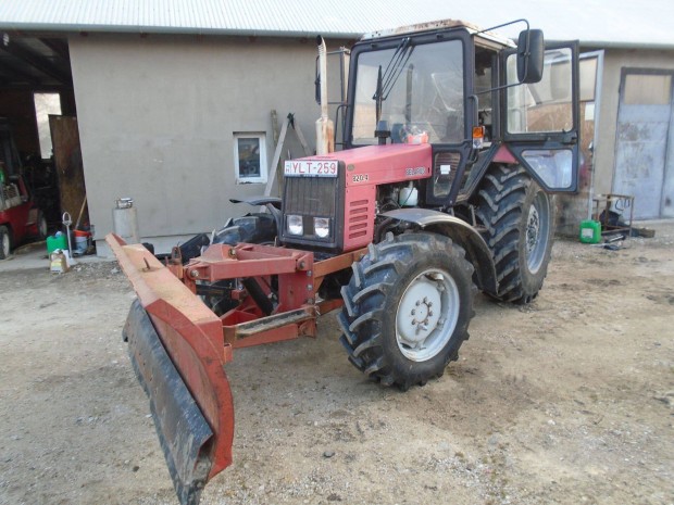 MTZ 820 traktor