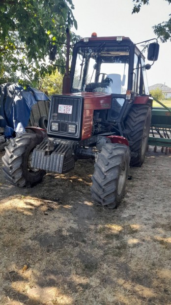 MTZ 820 traktor