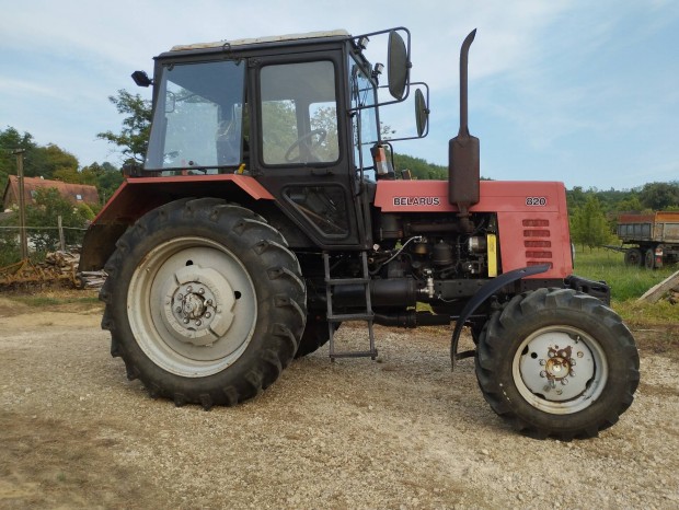 MTZ 820 traktor elad 2008 vjrat egy friss mszaki