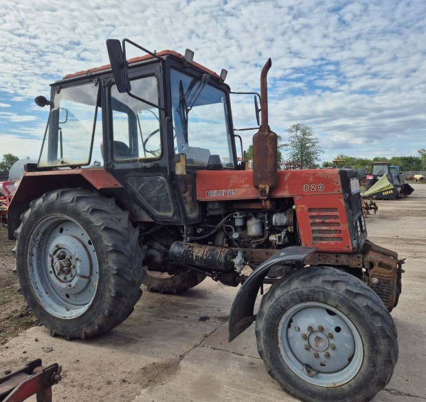 MTZ-820 traktor érvényes műszakival eladó