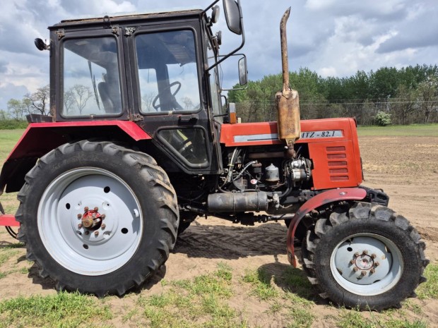 MTZ 82.1 Klímás traktor új gumikkal