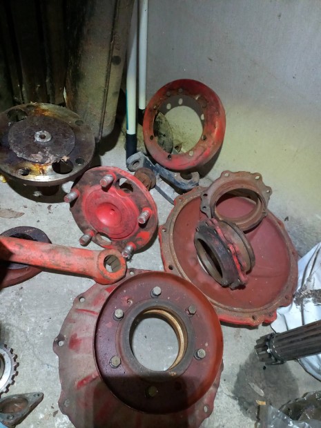 MTZ 82  elshajts alkatrszek jak