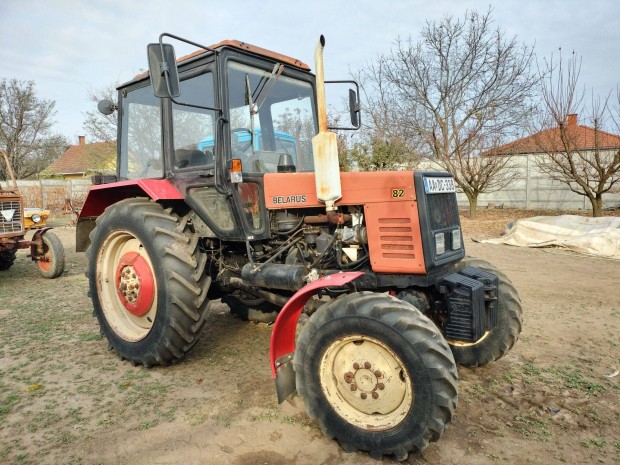 MTZ 82 j gumikkal