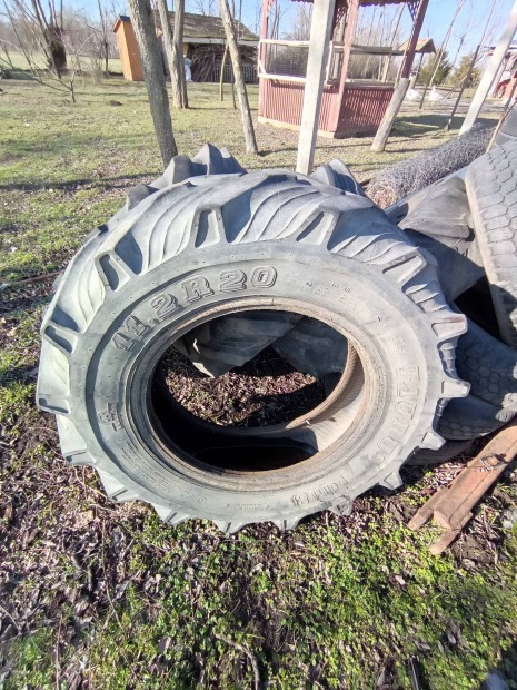 MTZ 82 mells� gumik 