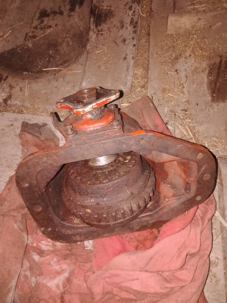 MTZ 82 osztm sszkerk lehajts