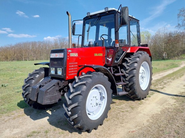 MTZ 892,2 Klimás 890 Üzemora
