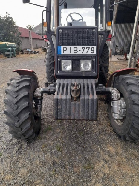 MTZ 892-es traktor
