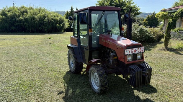MTZ Belarus 320 Kistraktor kiváló állapotban eladó