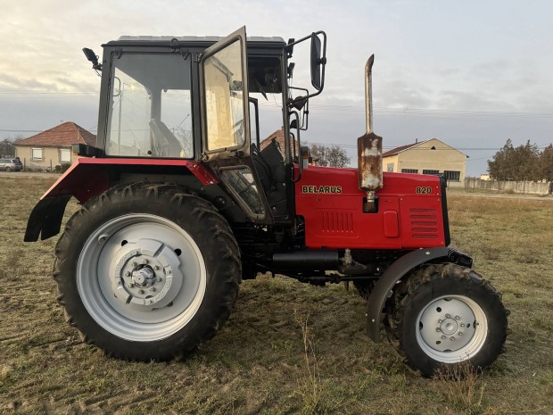 MTZ Belarus 820