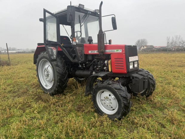 MTZ Belarus 820