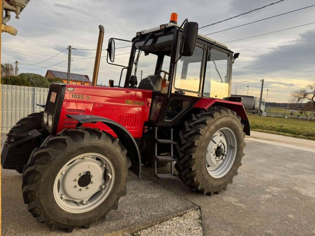 MTZ Belarus 820