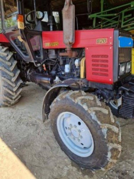 MTZ Belarus 820