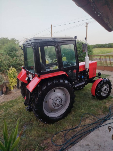 MTZ Belarus 82 