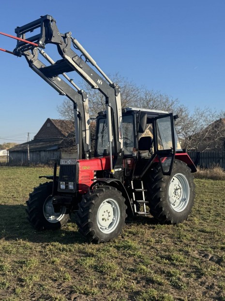 MTZ Belarus 892.2 Homlokrakodval