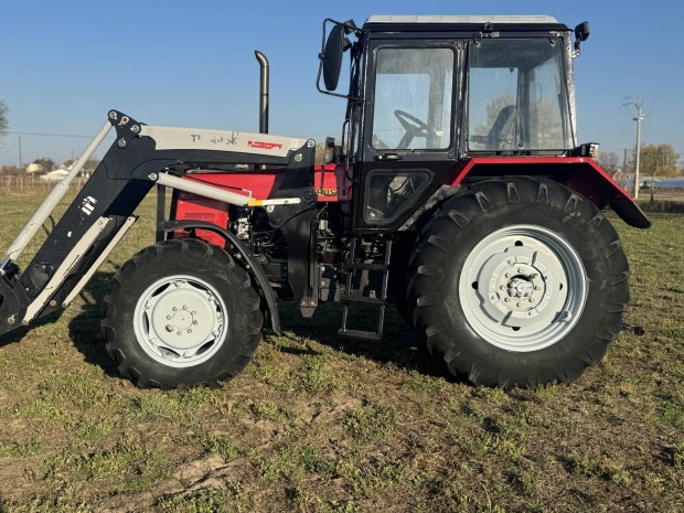 MTZ Belarus 892.2 Homlokrakodval