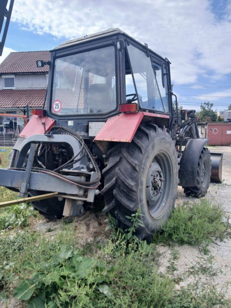 MTZ Belarus 892.2 traktor