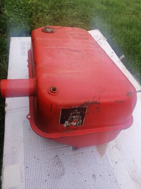 MTZ  zemanyag Tank 