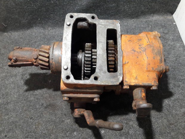 MTZ / DT / Jumz indító motor komplett váltó