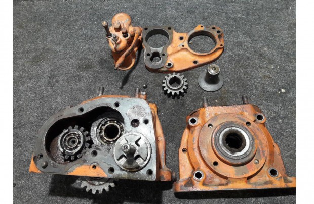 MTZ / Jumz / DT indító motor blokk közép szett