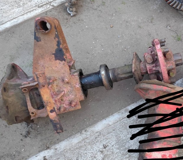 MTZ hátsó féltengely tokkal aggyal