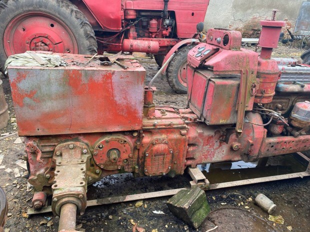 MTZ-hez f darabok