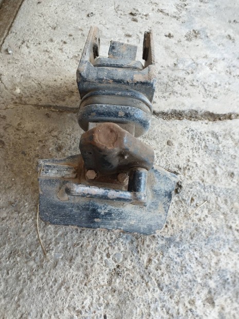 MTZ p�tkocsi h�z� 