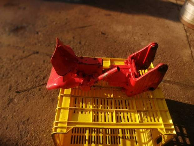 MTZ p�tkocsi von�fej