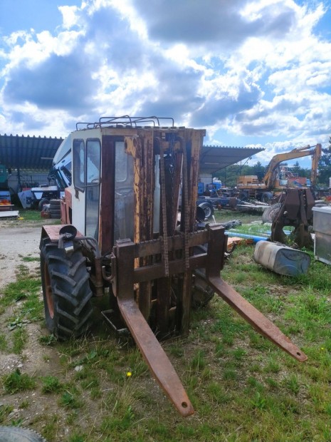 MTZ targonca elad