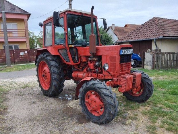 MTZ traktor elad