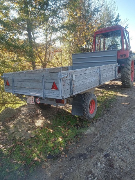 MTZ traktor kistraktor ptkocsi 