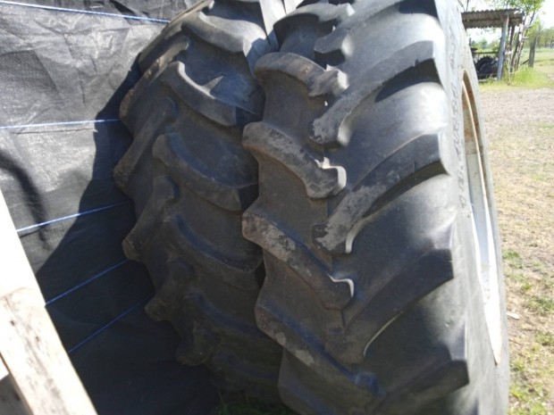 MTZ traktor komplett kerekek párban 18.4.34
