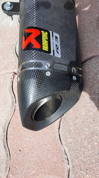 MT-03 Akrapovic kipufogdob